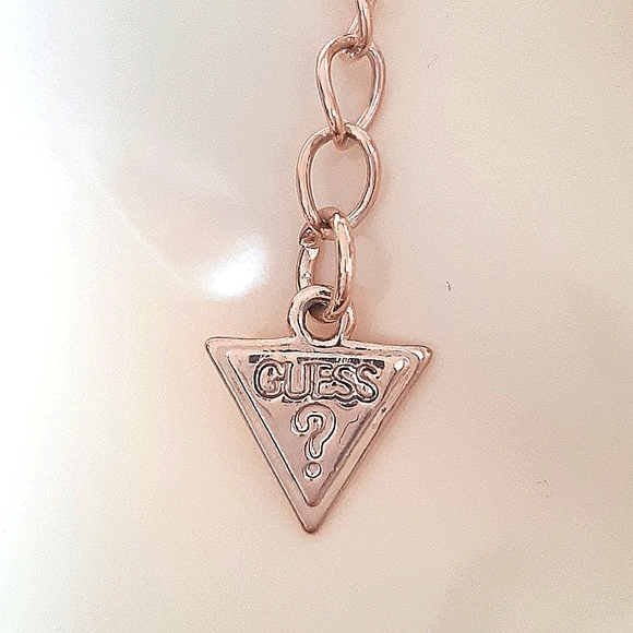 GUESS Rose Gold Tone Necklace & Clip-on Earrings Set - Adjustable Chain - Picture 7 of 9